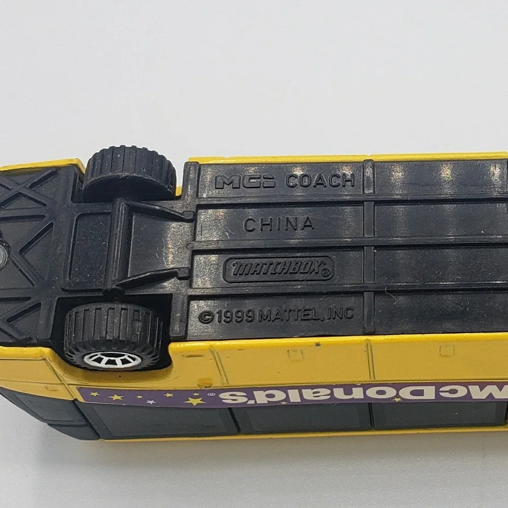 Matchbox 1999 McDonalds MCI Coach Tour Bus Yellow Diecast Ronald‎ Grimace Space